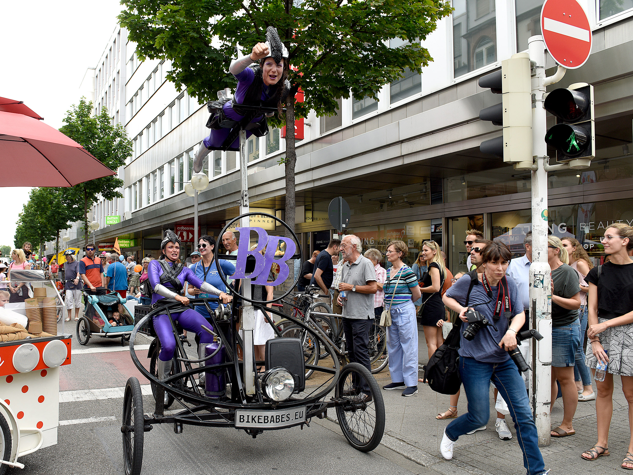 "MONNEM BIKE" lockt in die Innenstadt Mannheim.de